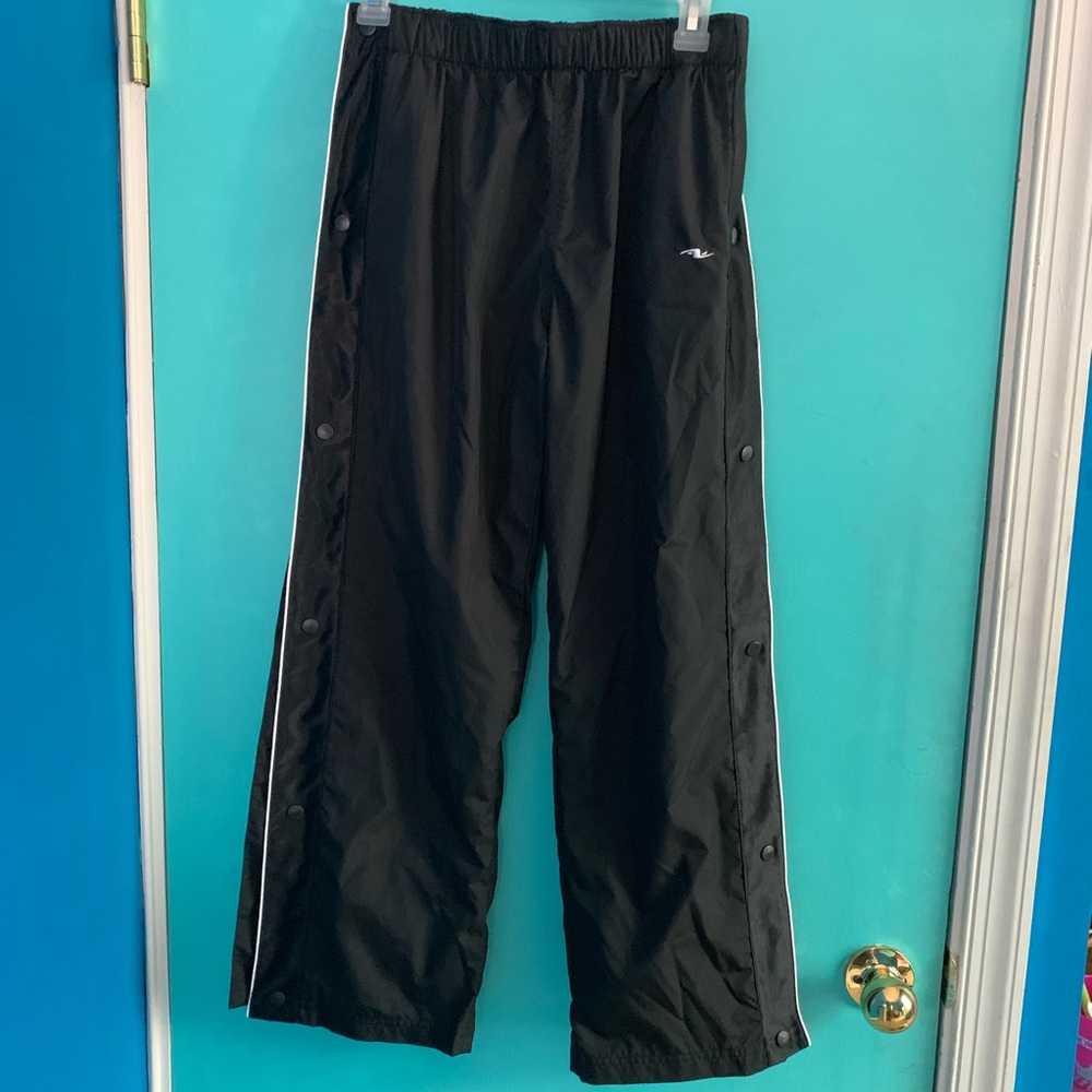 Snap button sweat pants